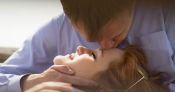Drömtydning: Varför drömmer du om en kyss?