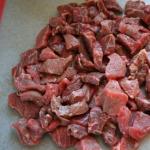 Varenie rizota so šťavnatým hovädzím mäsom Recept na klasické rizoto s mäsom v rúre